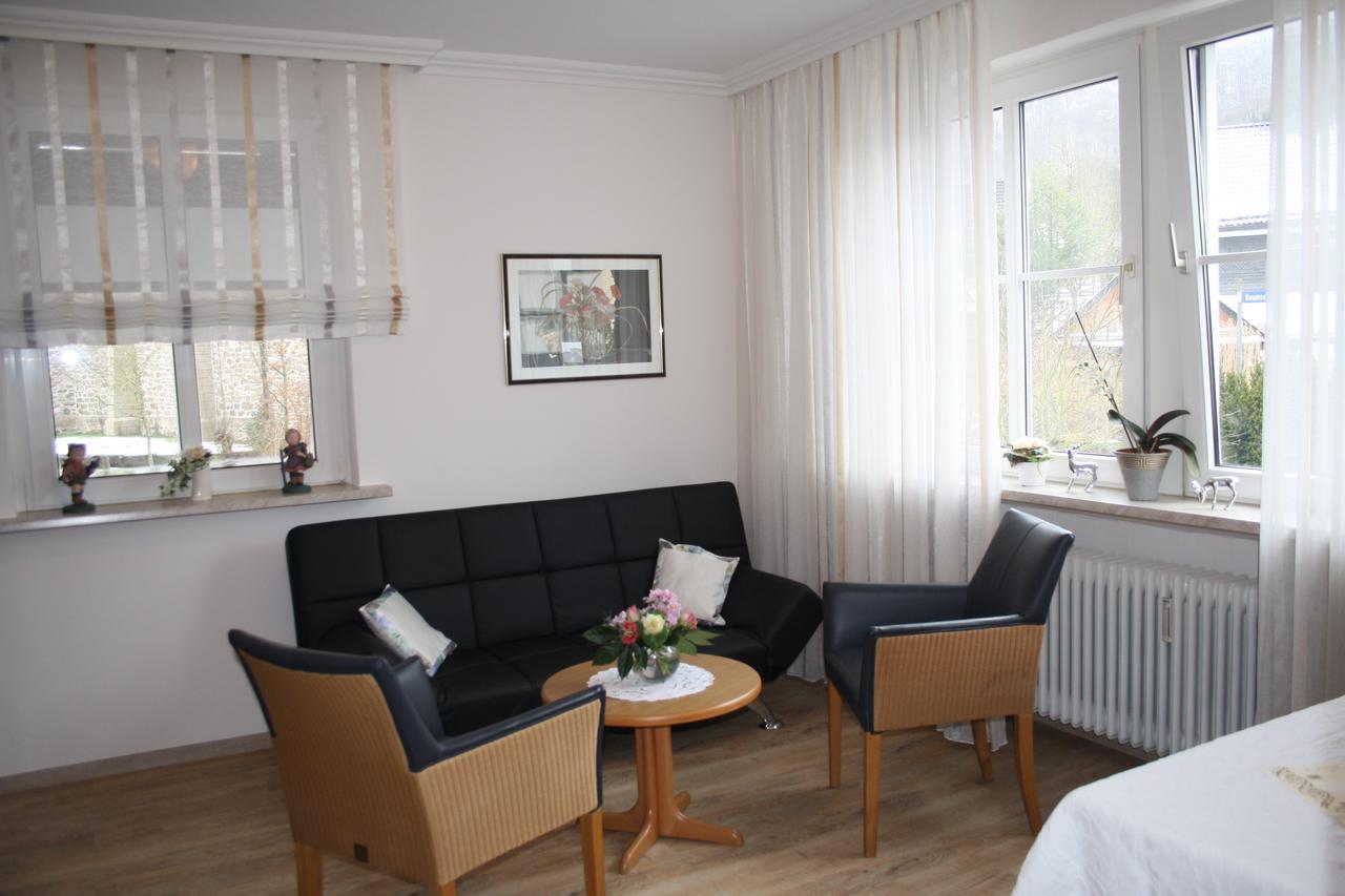 Pension / Ferienwohnung Allebrodt Lennestadt Δωμάτιο φωτογραφία